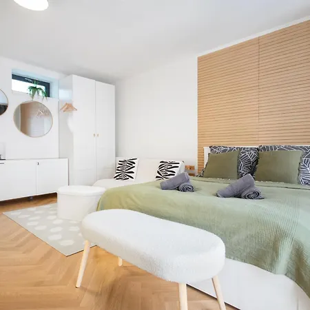 Atelier In The Heart Of Karlin